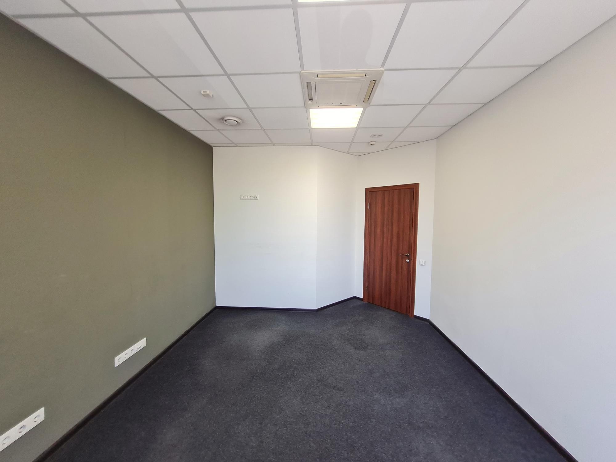 Аренда офиса 60.7 м², Валерия Лобановского просп., 119