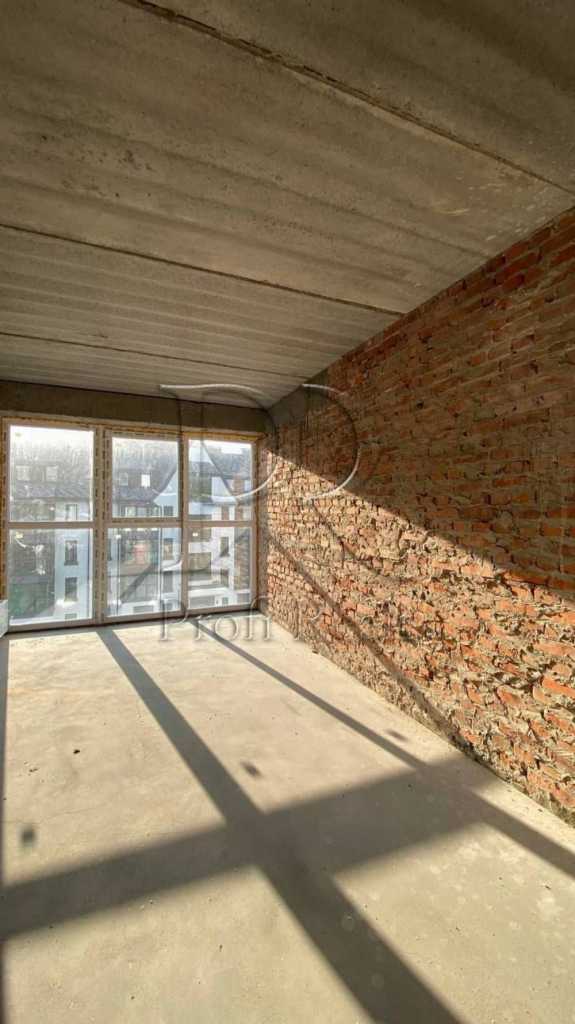 Продаж 2-кімнатної квартири 125 м², 10/3