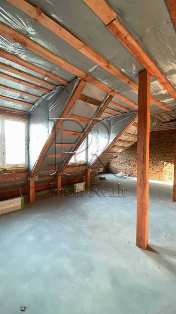 Продаж 2-кімнатної квартири 125 м², 10/3