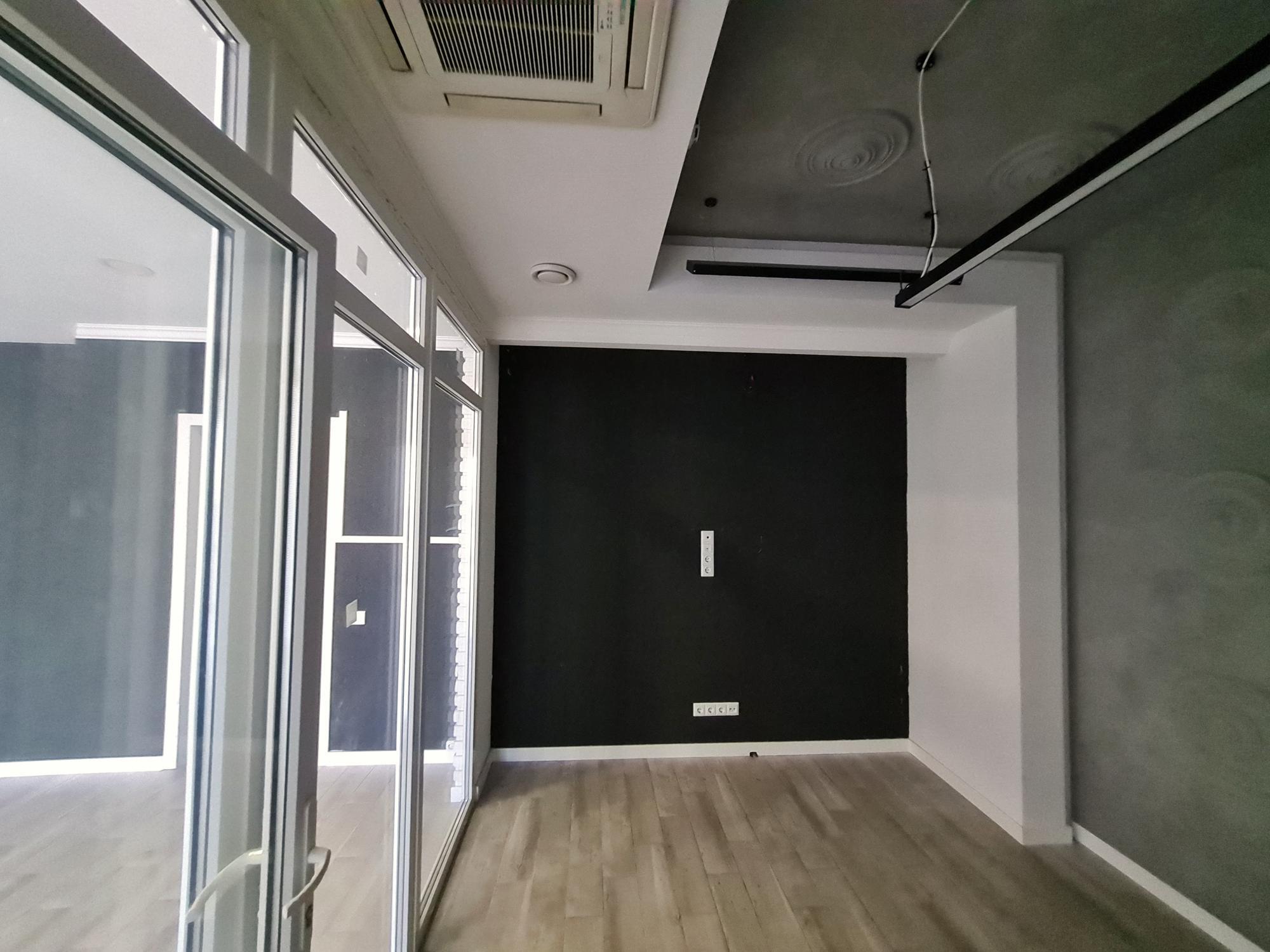 Оренда офісу 61.5 м², Валерія Лобановського просп., 119