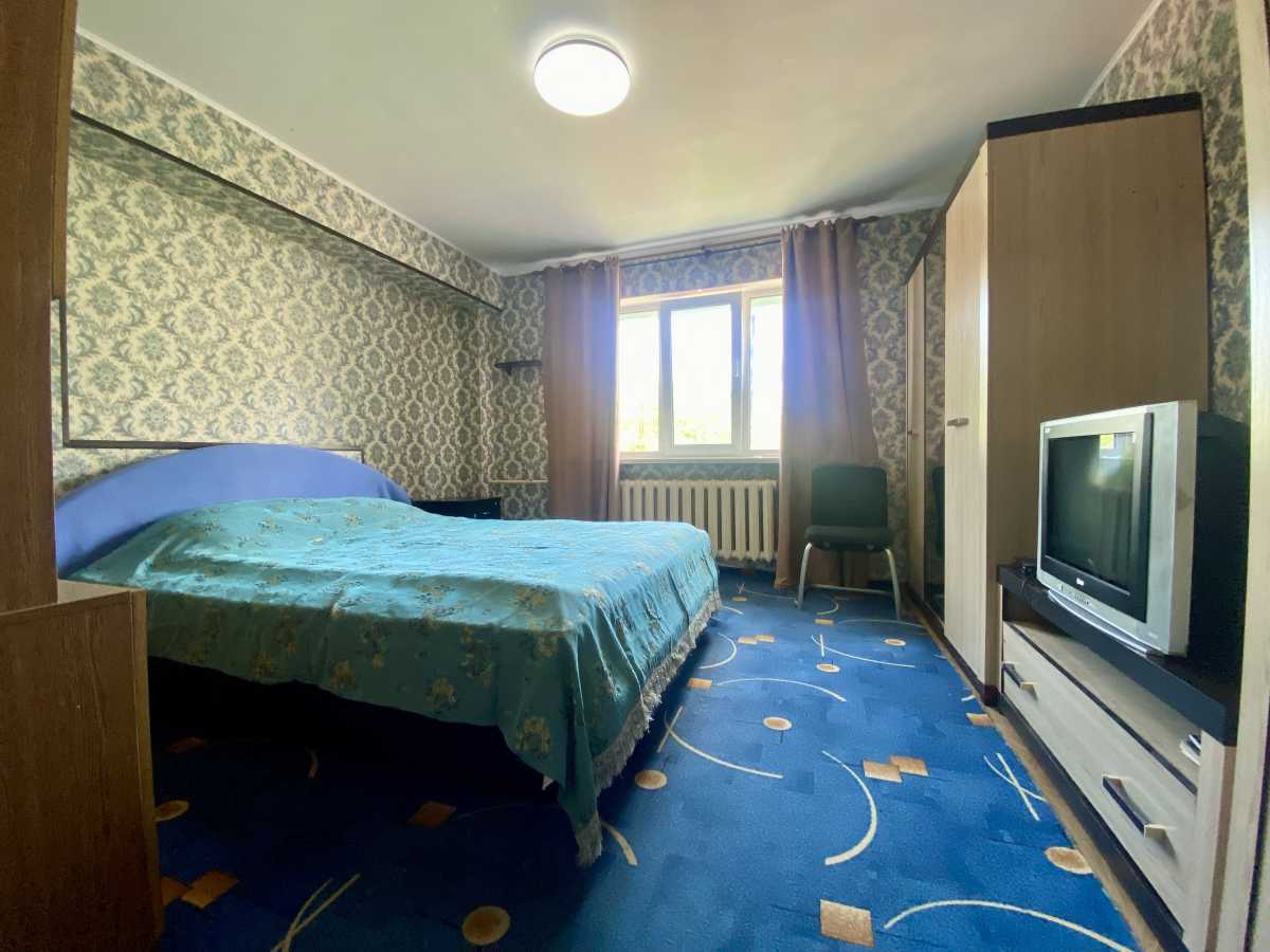 Продаж 1-кімнатної квартири 25.8 м², Ясна вул.