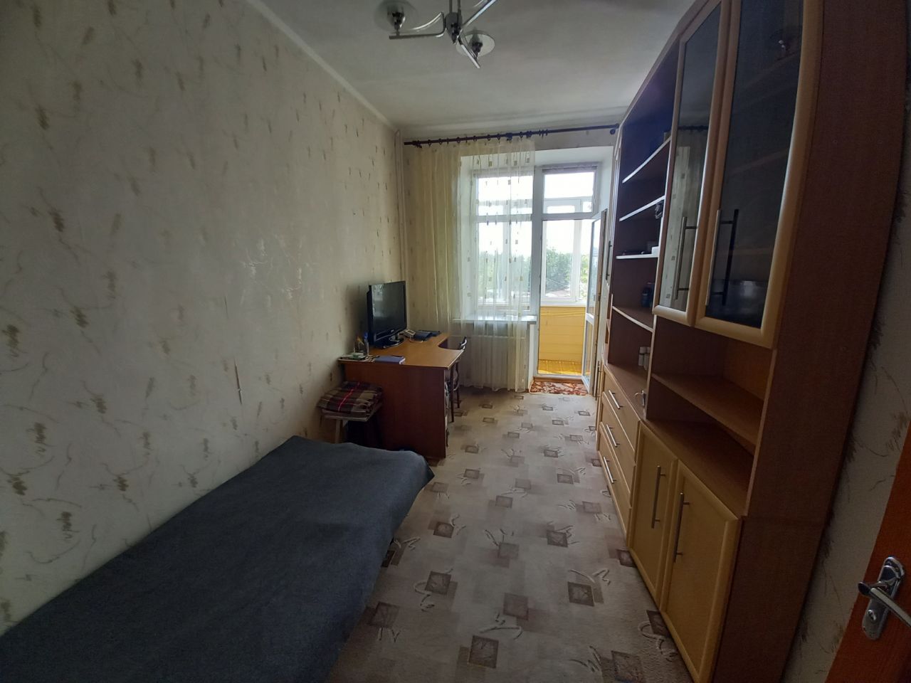 Продаж 3-кімнатної квартири 68 м², Юридична вул.