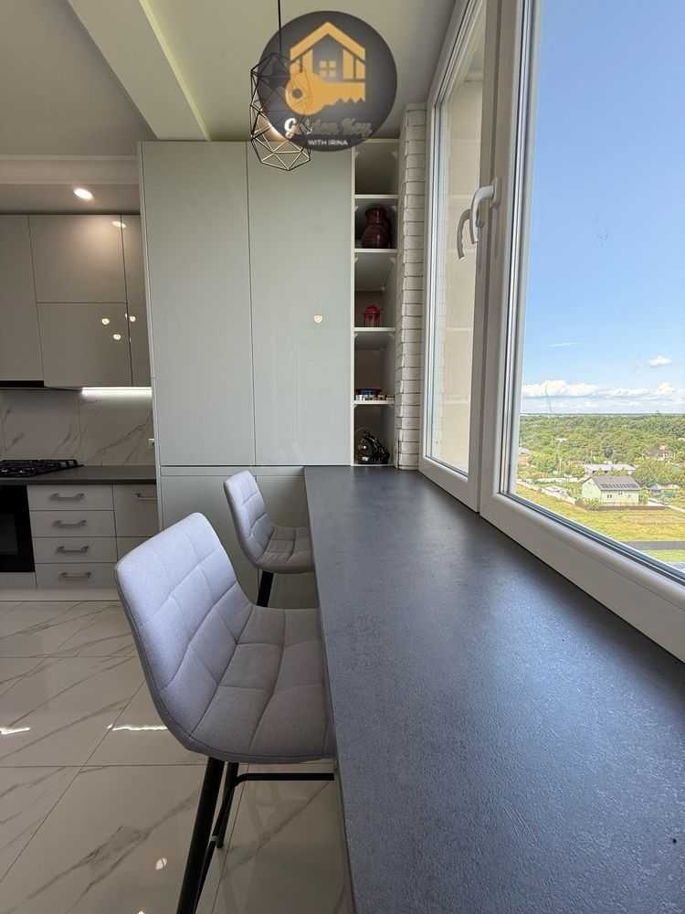 Продажа 2-комнатной квартиры 65 м², Выставочная ул., 18