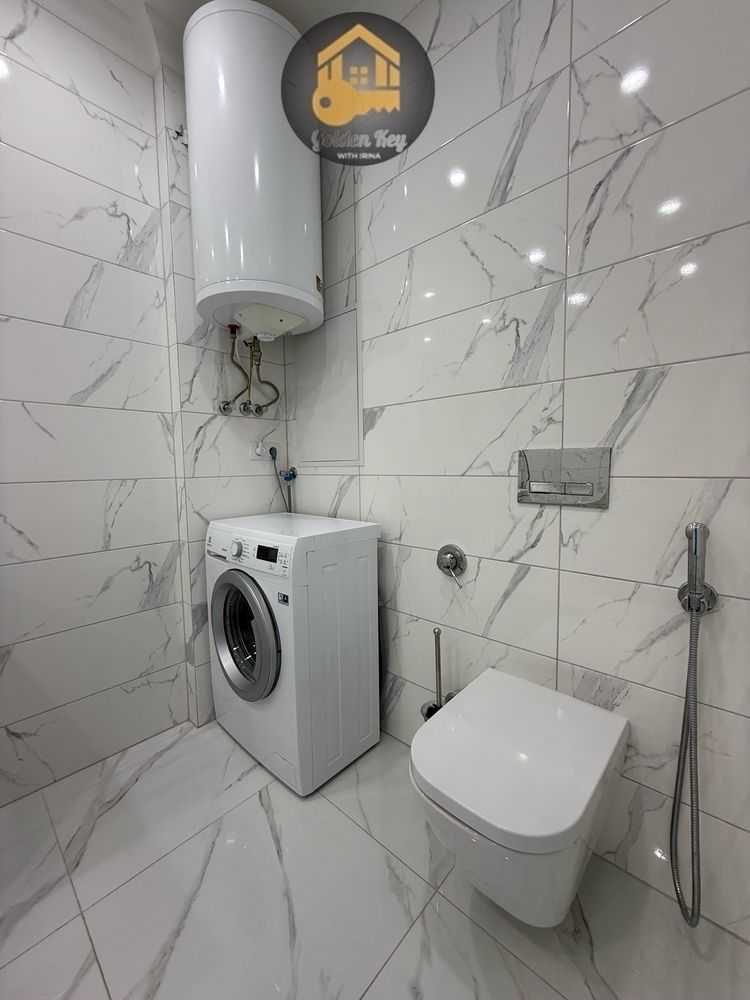 Продажа 2-комнатной квартиры 65 м², Выставочная ул., 18