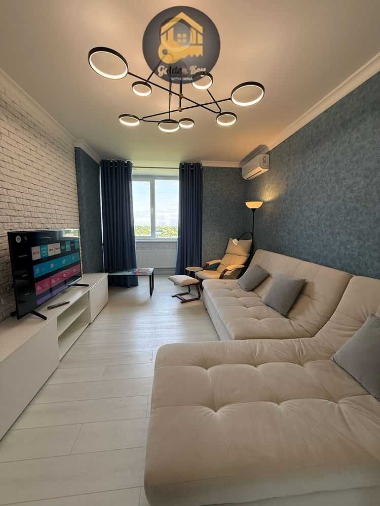 Продажа 2-комнатной квартиры 65 м², Выставочная ул., 18