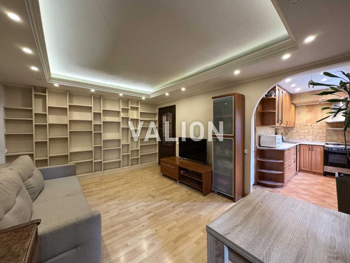 Продаж 3-кімнатної квартири 64.46 м², Курська, 11