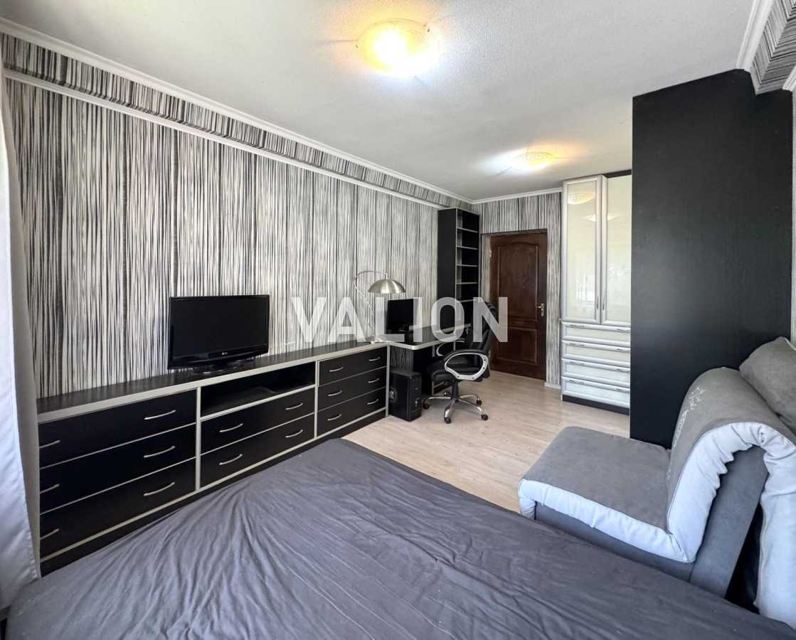 Продаж 3-кімнатної квартири 64.46 м², Курська, 11