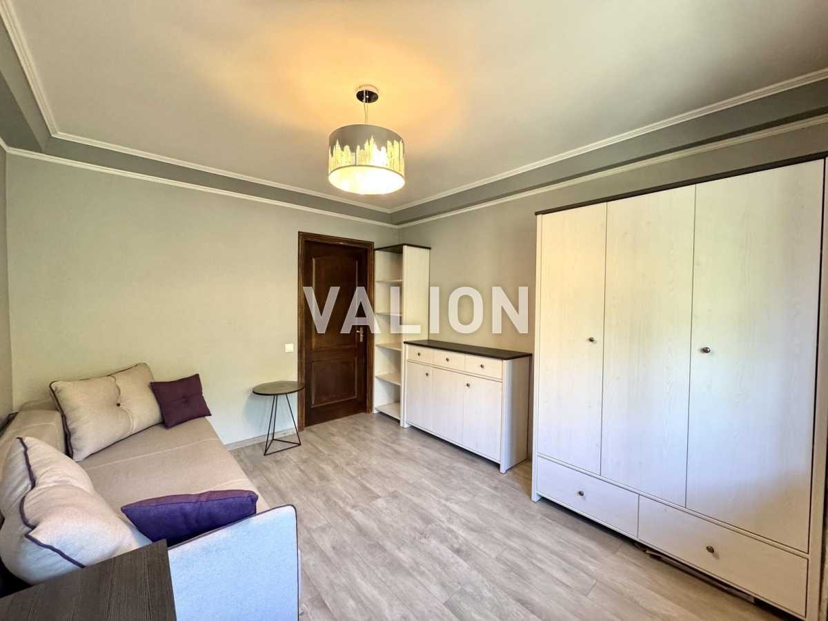Продаж 3-кімнатної квартири 64.46 м², Курська, 11
