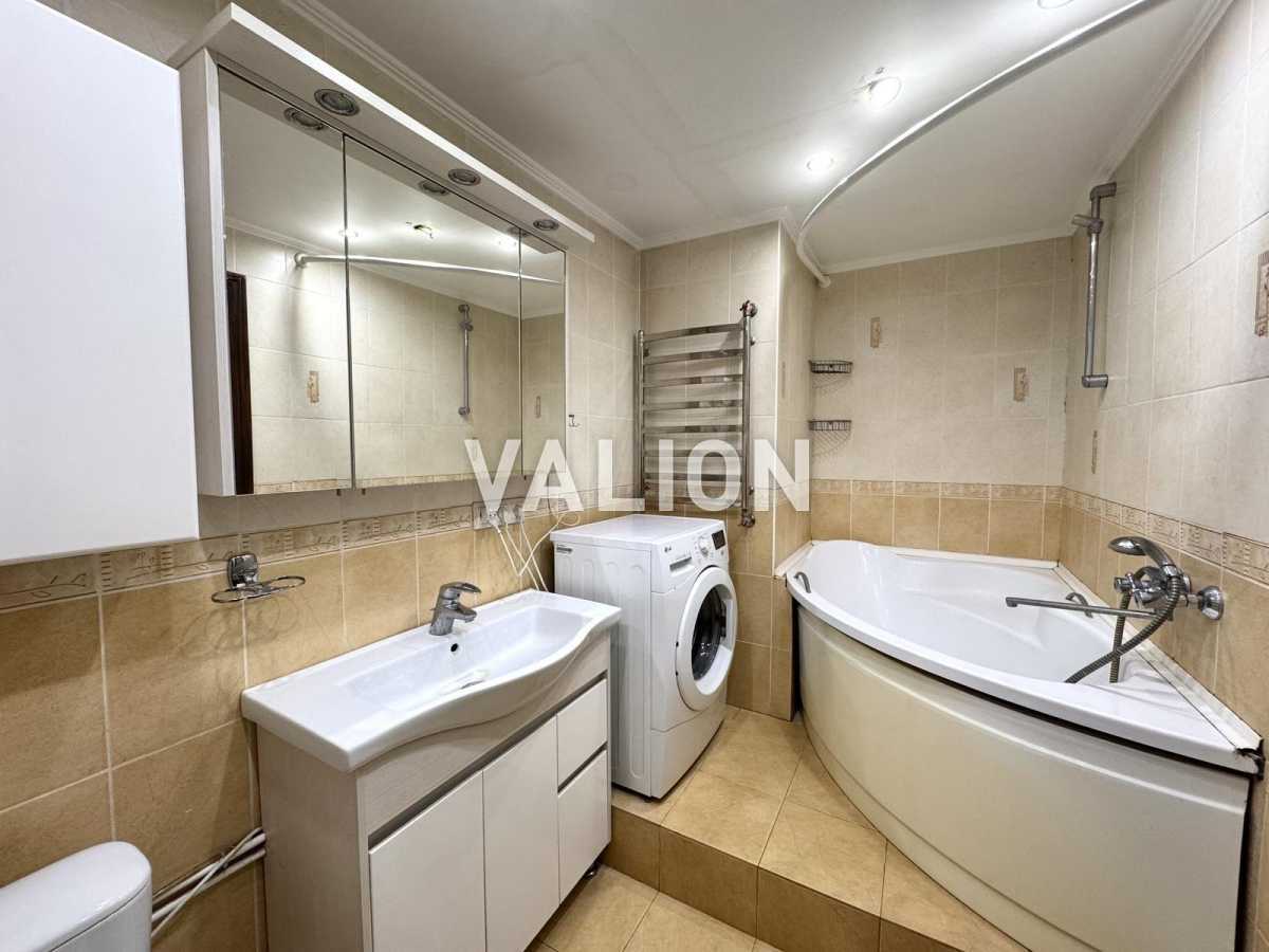 Продаж 3-кімнатної квартири 64.46 м², Курська, 11