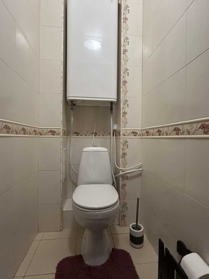 Продаж 1-кімнатної квартири 43.2 м², Ревуцького вул., 11Г