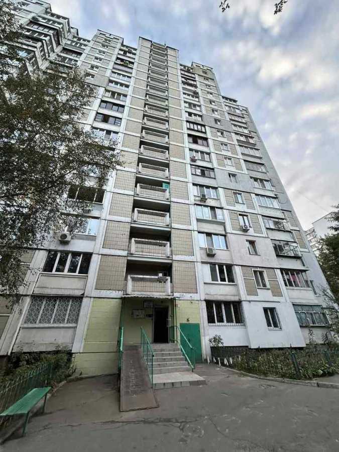 Продаж 1-кімнатної квартири 43.2 м², Ревуцького вул., 11Г