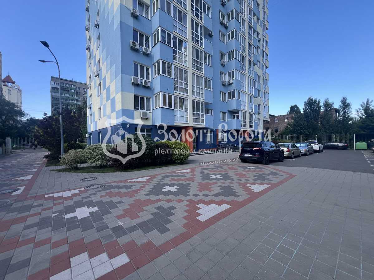 Продаж 3-кімнатної квартири 81.3 м², Пріорська вул., 16