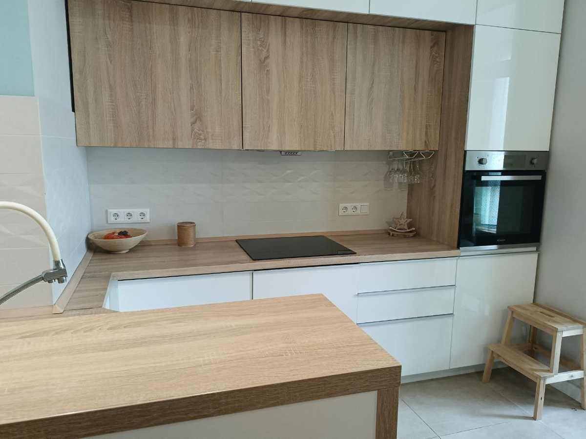 Аренда 2-комнатной квартиры 76 м², Армянская ул., 6