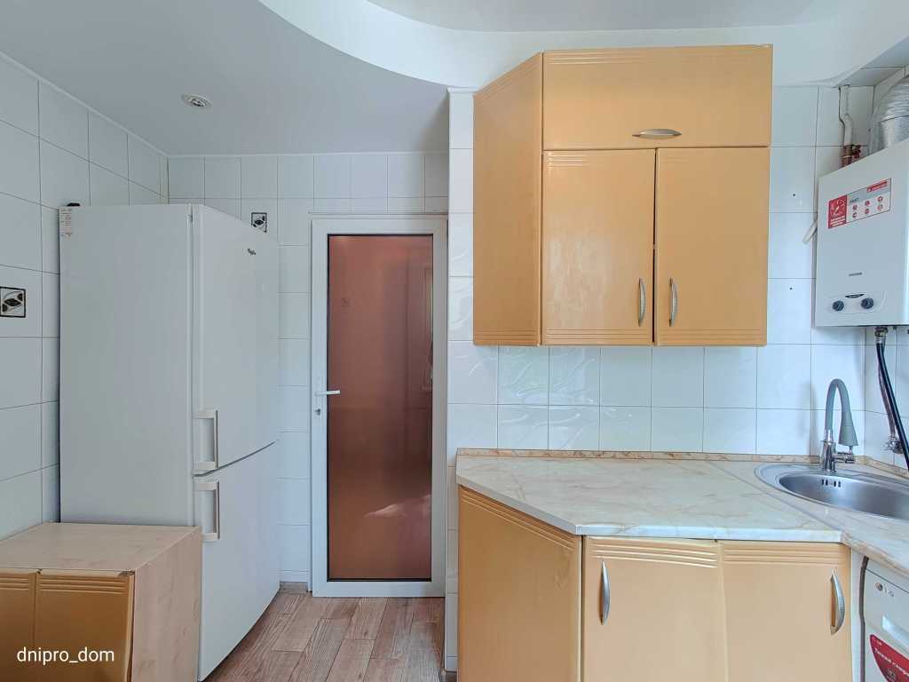 Продаж 2-кімнатної квартири 49 м², Батумська вул., 10