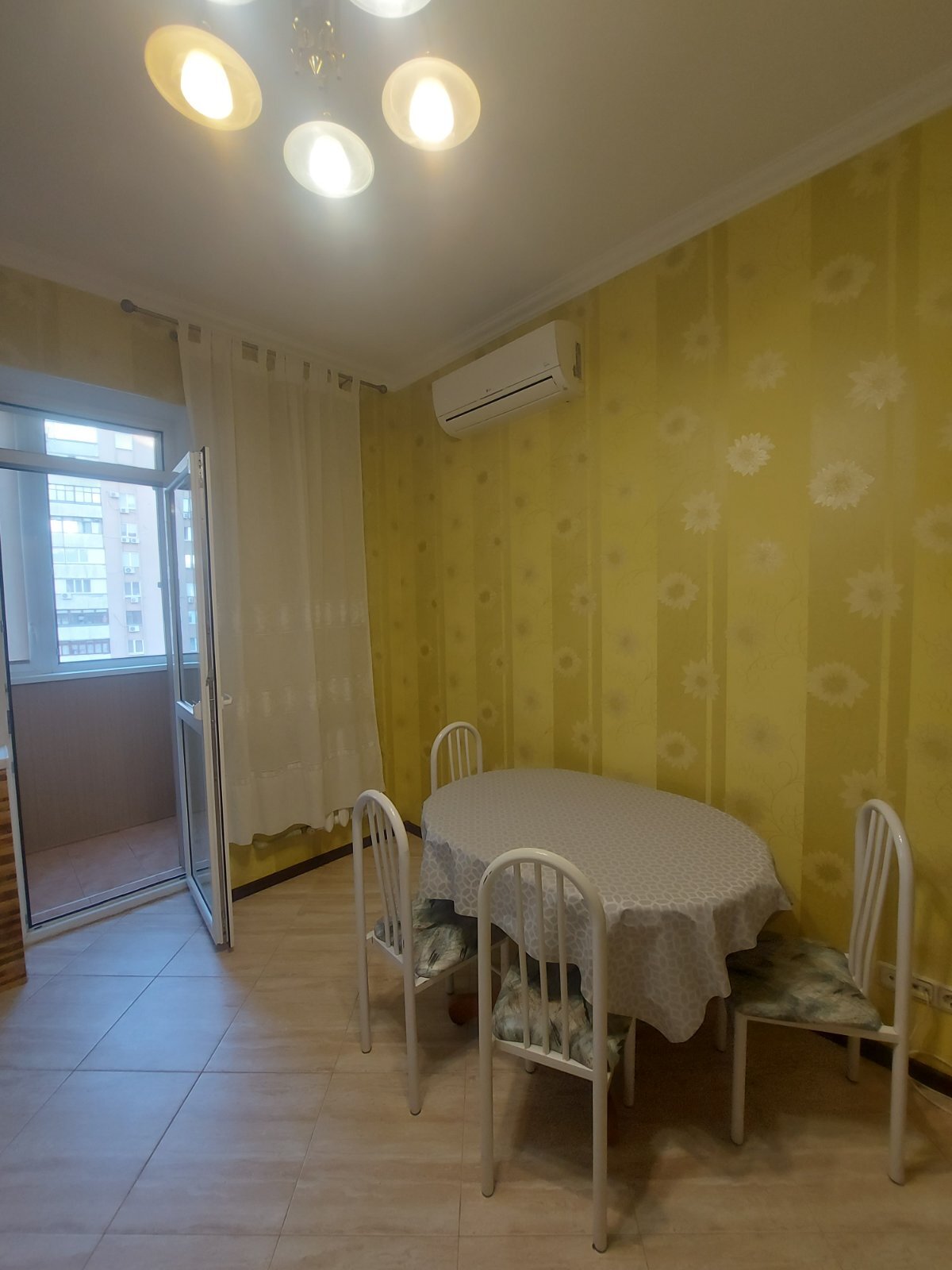 Оренда 2-кімнатної квартири 80 м², Небесної сотні просп., 3А К6
