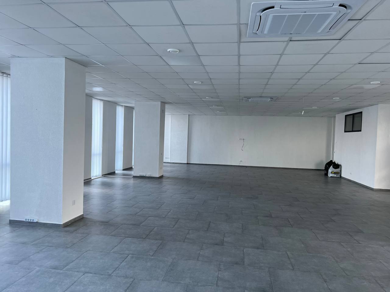 Аренда офиса 235 м², Андрея Фабра ул., 11
