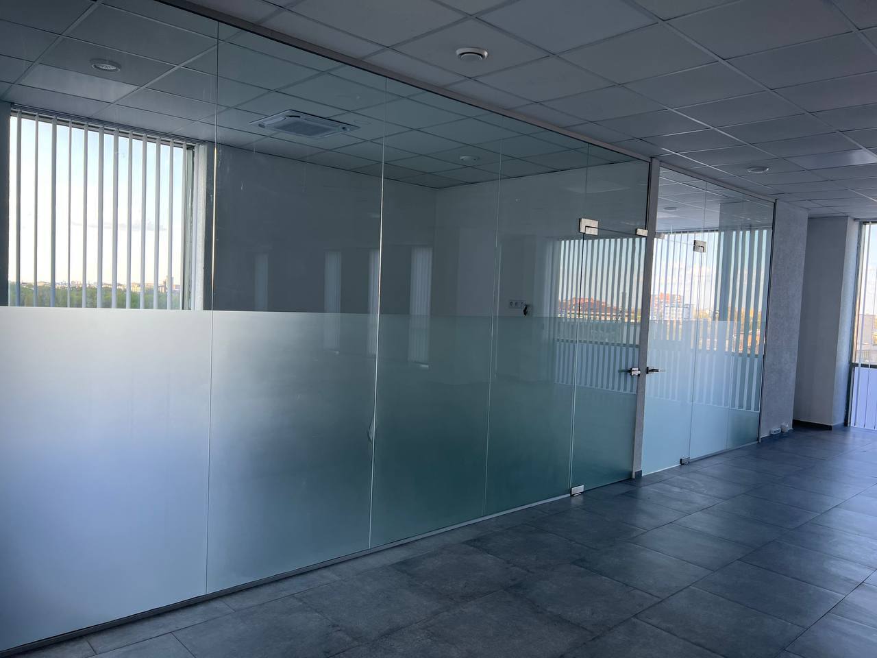 Аренда офиса 235 м², Андрея Фабра ул., 11