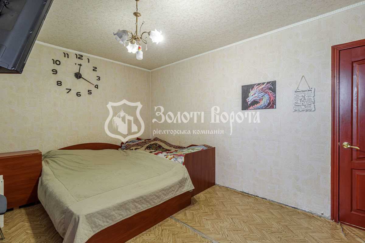 Продаж 3-кімнатної квартири 90 м², Полярна вул., 8є
