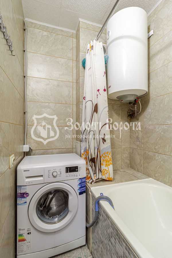 Продаж 3-кімнатної квартири 90 м², Полярна вул., 8є