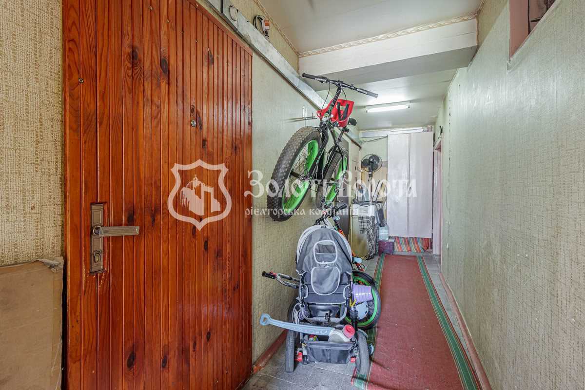 Продаж 3-кімнатної квартири 90 м², Полярна вул., 8є