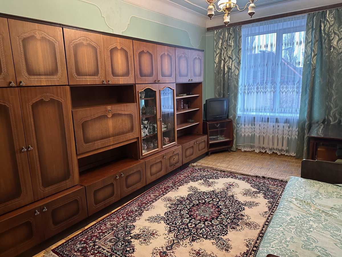 Продажа 2-комнатной квартиры 54 м², Глазунова ул., 3