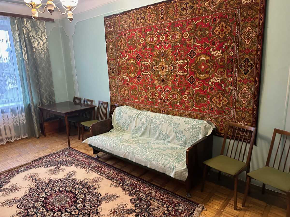 Продажа 2-комнатной квартиры 54 м², Глазунова ул., 3