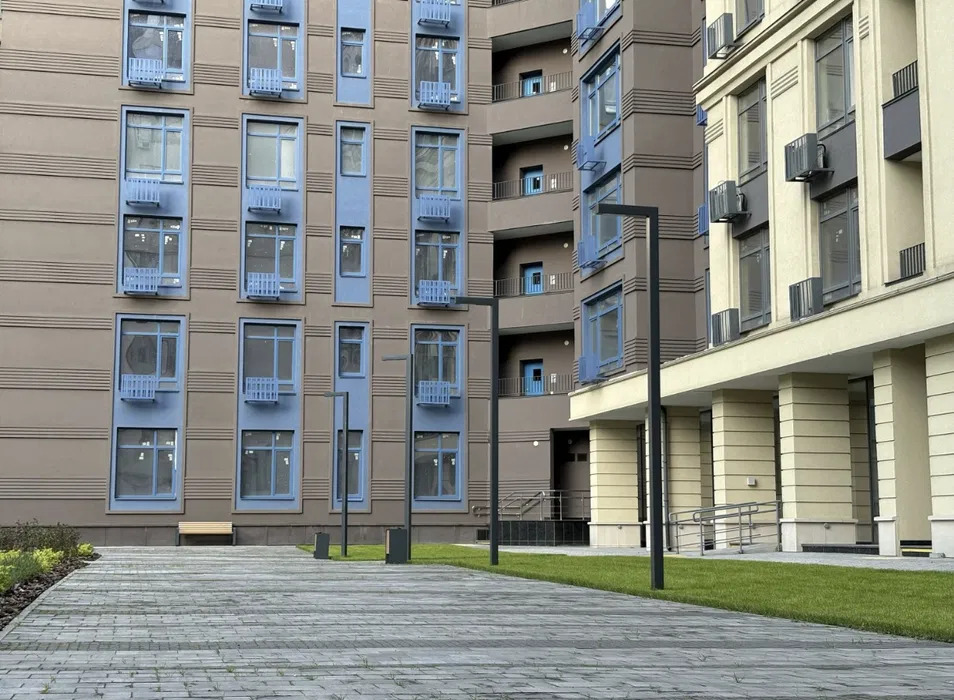 Продажа 3-комнатной квартиры 126.6 м², Речная ул., 4