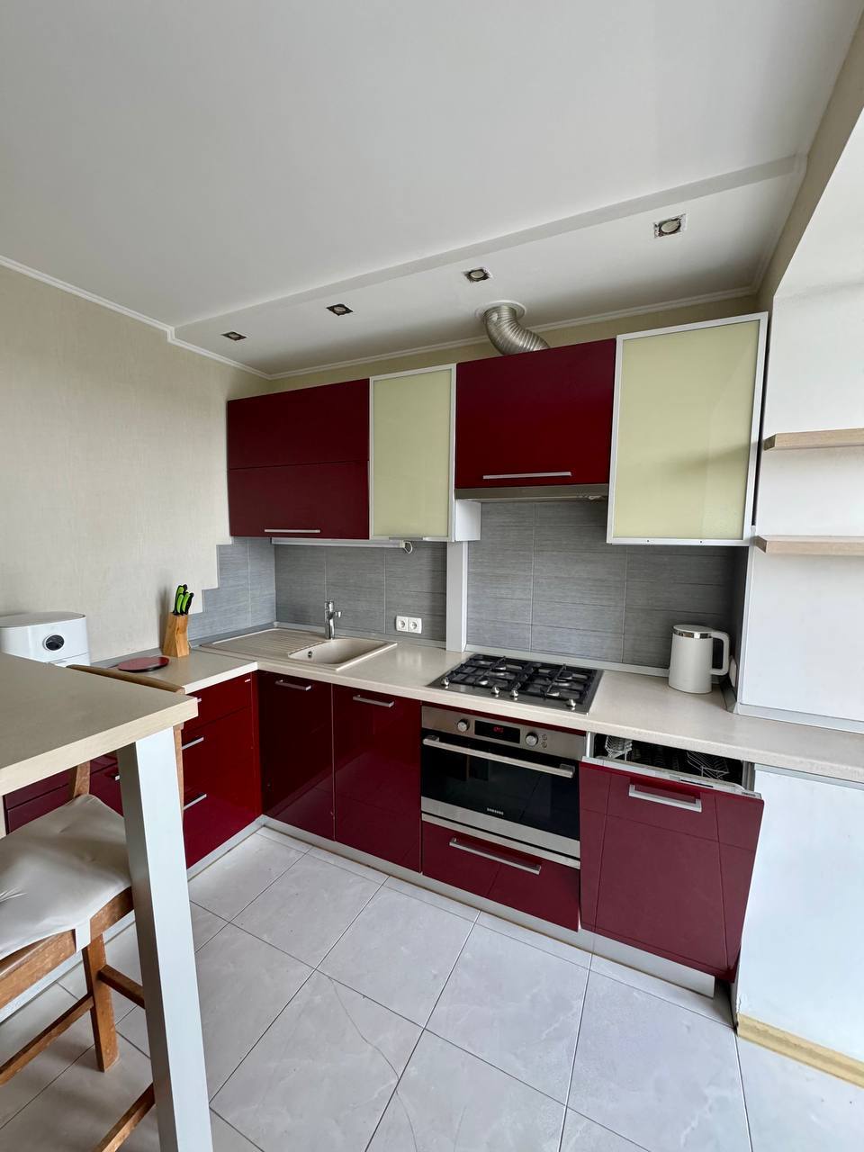 Продаж 1-кімнатної квартири 34 м², Юрія Савченка вул.