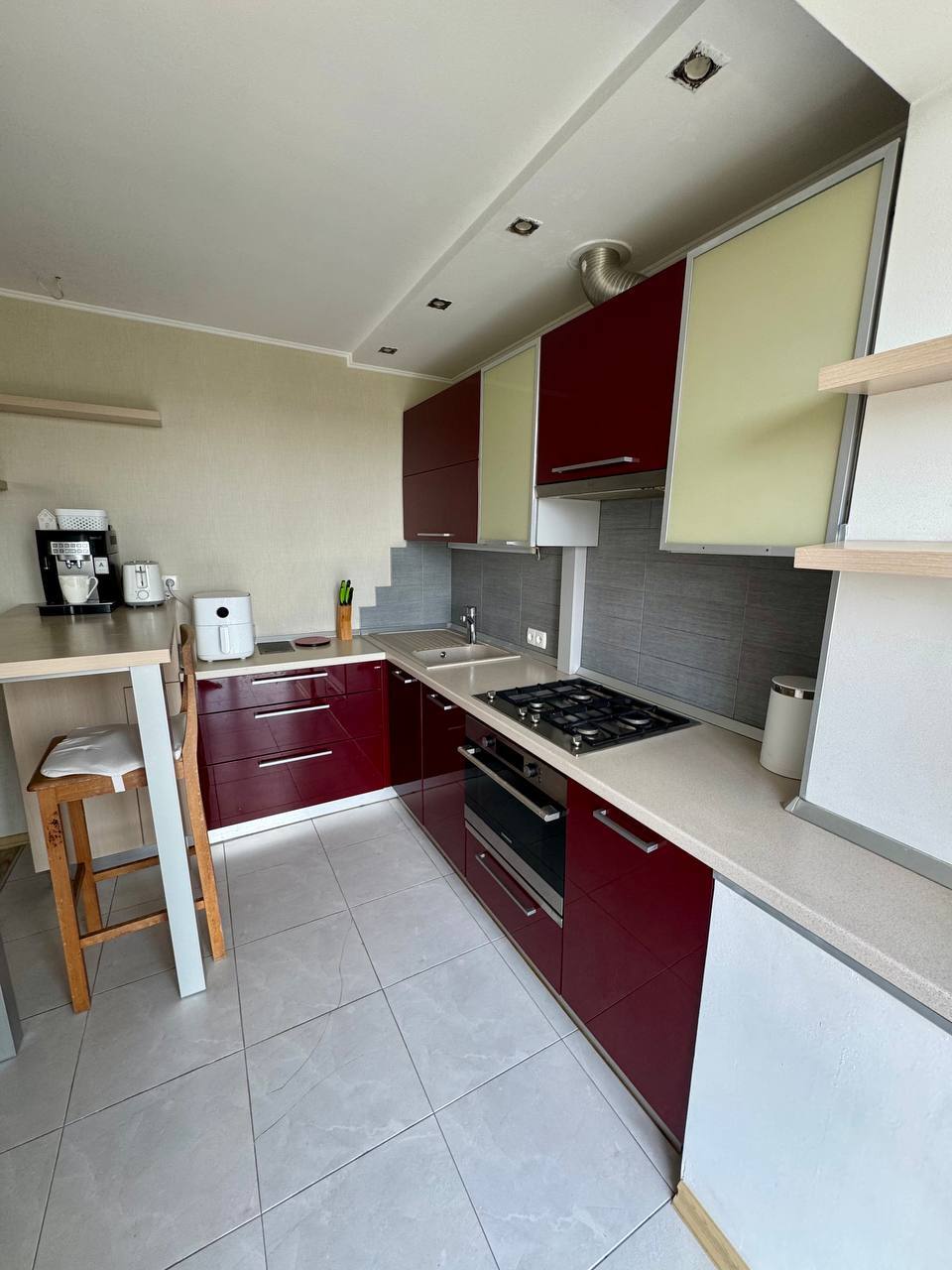 Продаж 1-кімнатної квартири 34 м², Юрія Савченка вул.