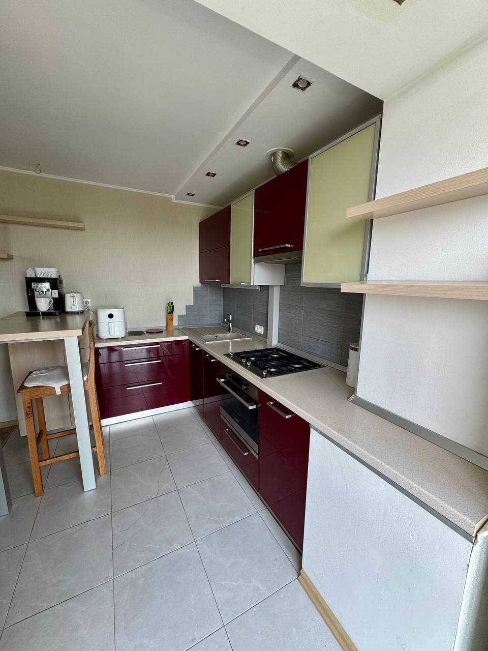 Продаж 1-кімнатної квартири 34 м², Юрія Савченка вул.