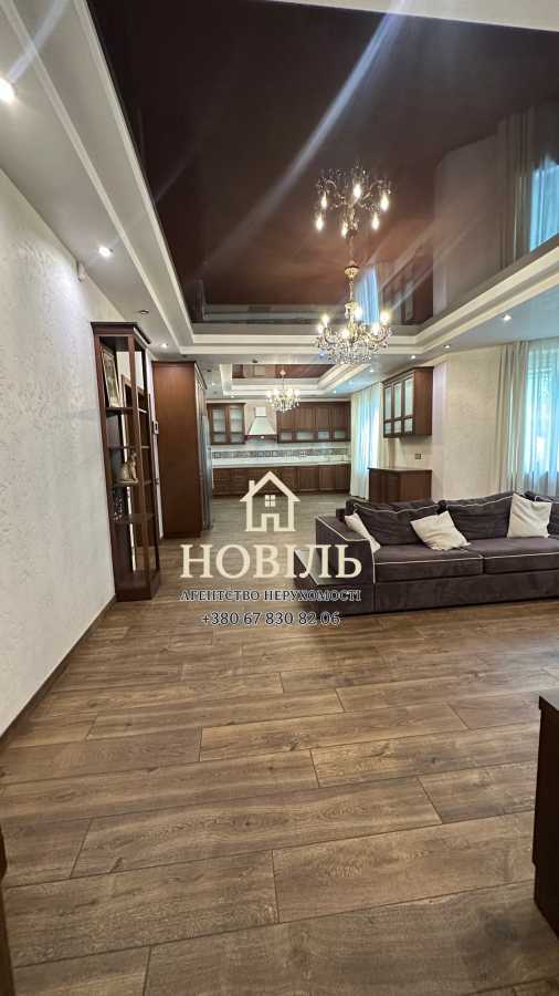 Продаж будинку 389 м², Затишна вул.