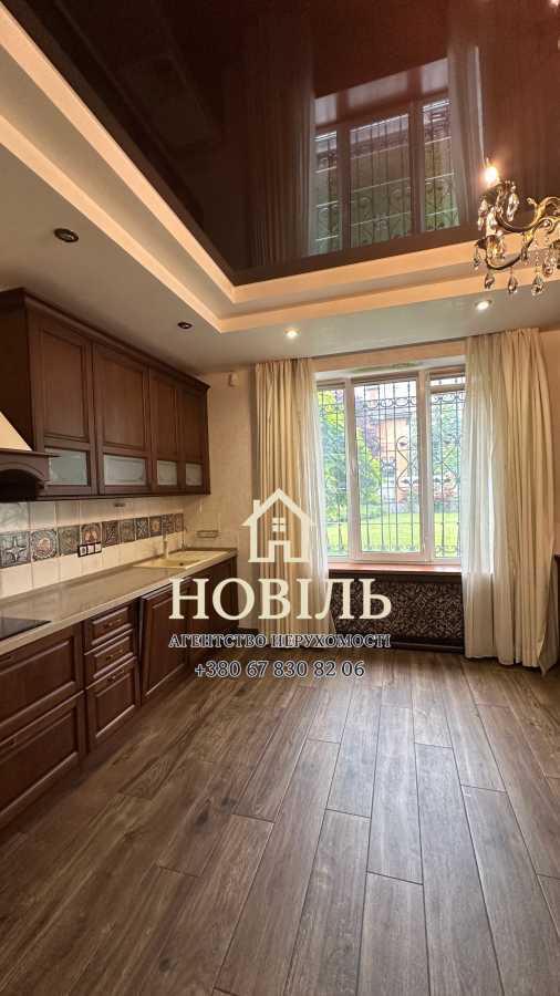 Продаж будинку 389 м², Затишна вул.