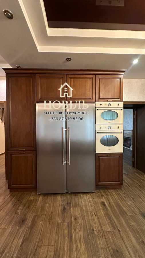 Продаж будинку 389 м², Затишна вул.