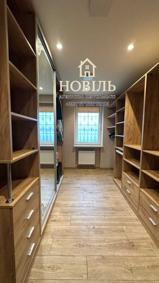 Продаж будинку 389 м², Затишна вул.