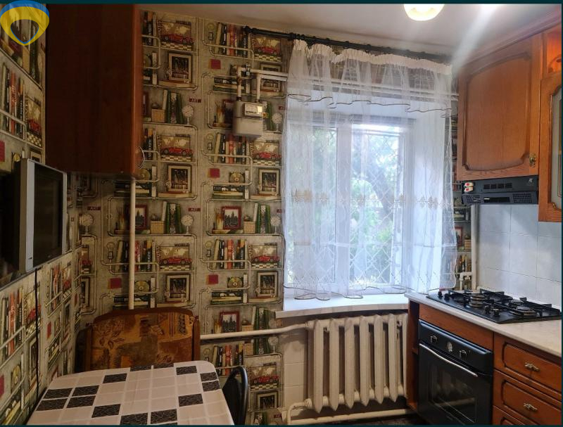 Продажа 2-комнатной квартиры 43.8 м², Одесская ул.
