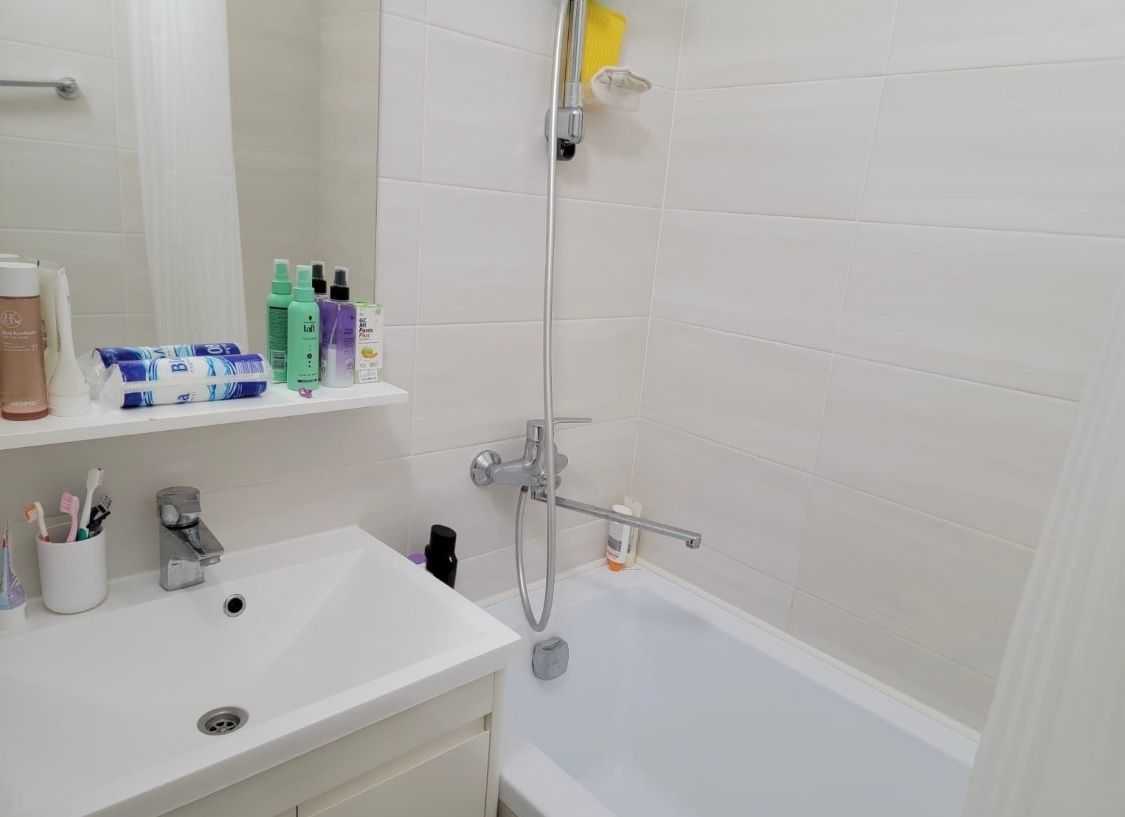 Оренда 3-кімнатної квартири 65 м², Мельникова, 18