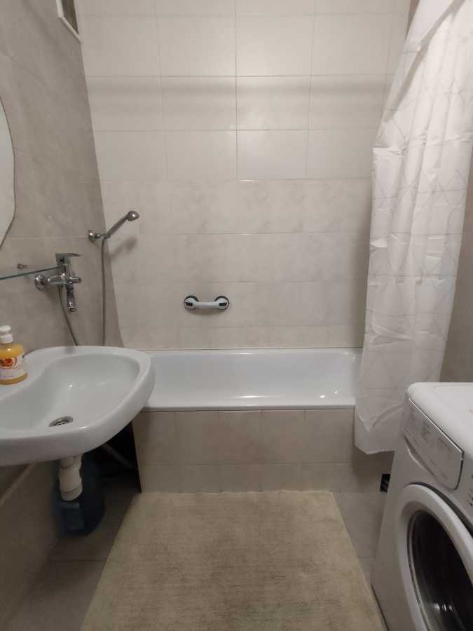 Оренда 1-кімнатної квартири 42 м², Михайла Донця вул., Драгоманова, 14