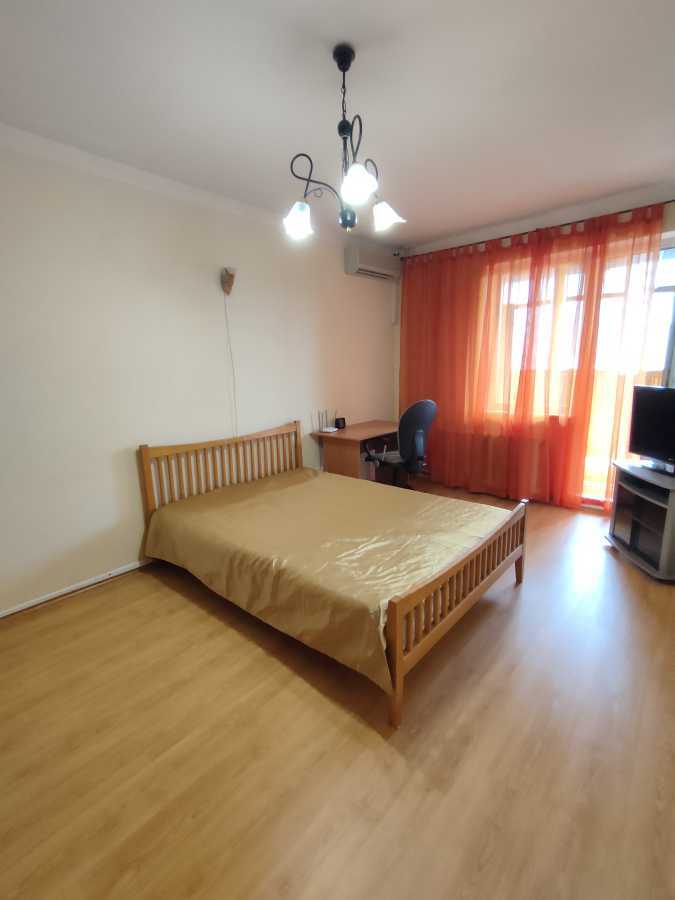 Оренда 1-кімнатної квартири 42 м², Михайла Донця вул., Драгоманова, 14