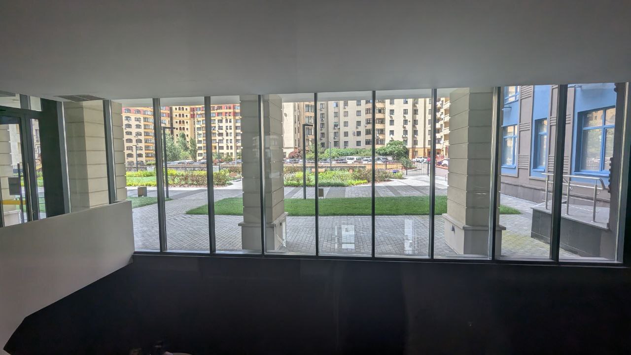 Продаж 3-кімнатної квартири 126.6 м², Річна вул., 4