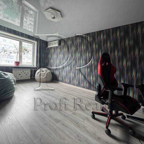 Продаж 2-кімнатної квартири 45 м², Деміївська вул., 45