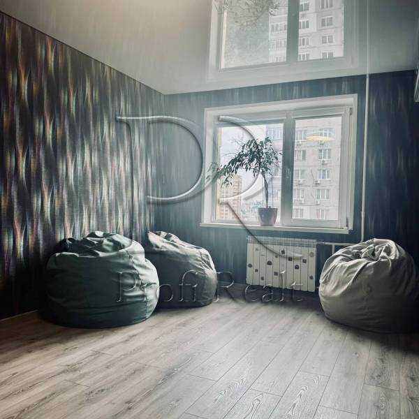 Продаж 2-кімнатної квартири 45 м², Деміївська вул., 45