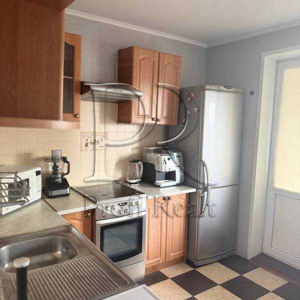 Продаж 2-кімнатної квартири 45 м², Деміївська вул., 45