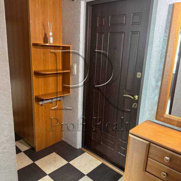 Продаж 2-кімнатної квартири 45 м², Деміївська вул., 45