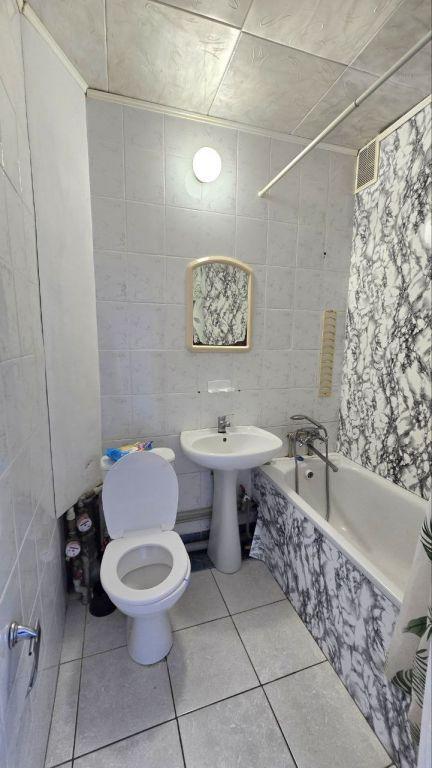 Продаж 1-кімнатної квартири 31 м², Алмазна вул.