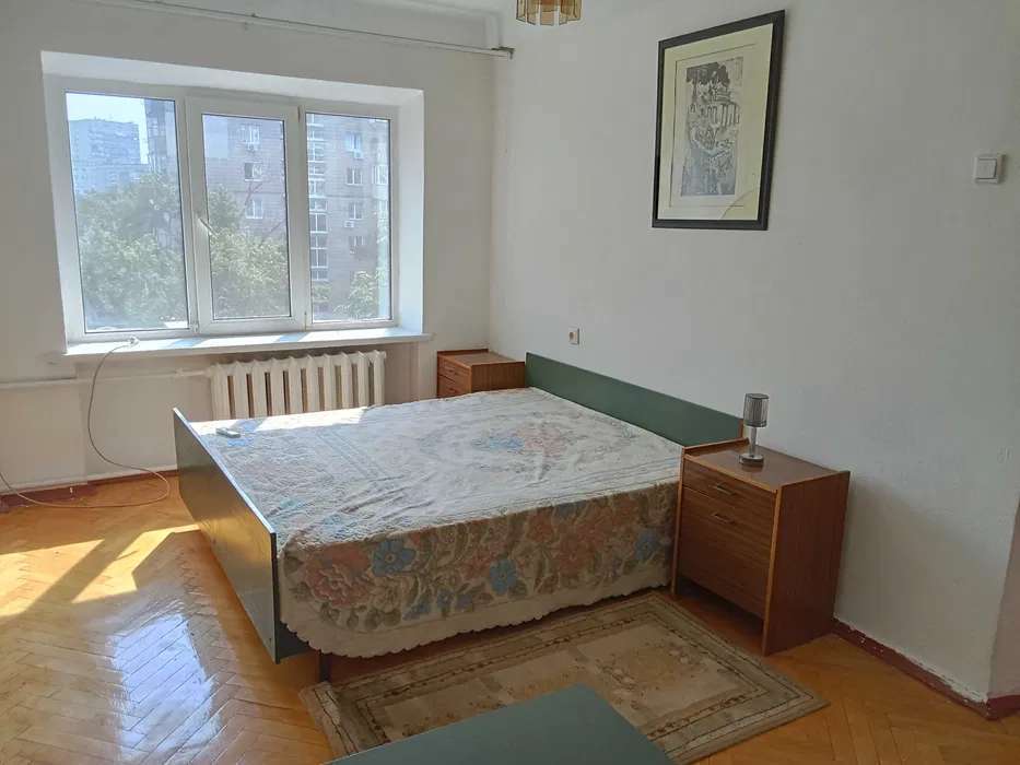 Оренда 3-кімнатної квартири 65 м², Русанівська наб., 4