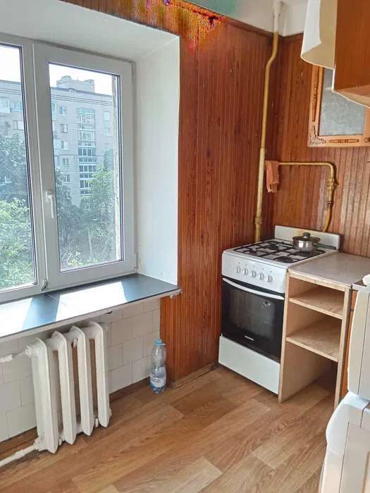 Оренда 3-кімнатної квартири 65 м², Русанівська наб., 4