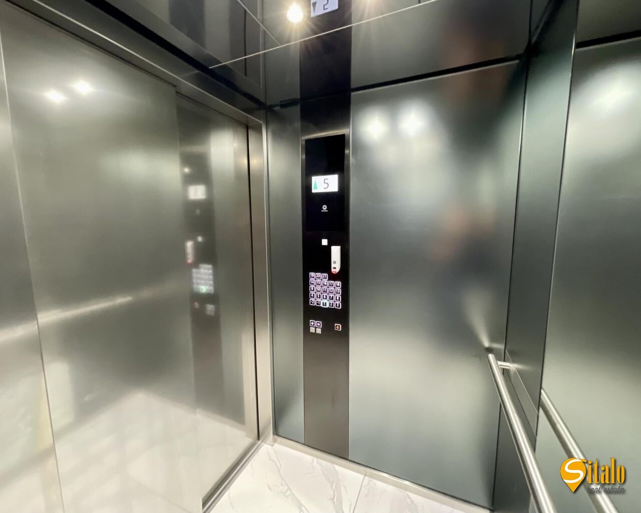 Продажа 3-комнатной квартиры 93 м², Василия Тютюнника ул.