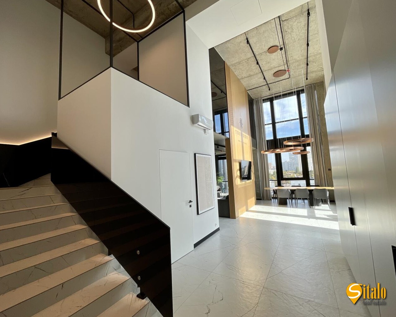 Продажа 3-комнатной квартиры 93 м², Василия Тютюнника ул.