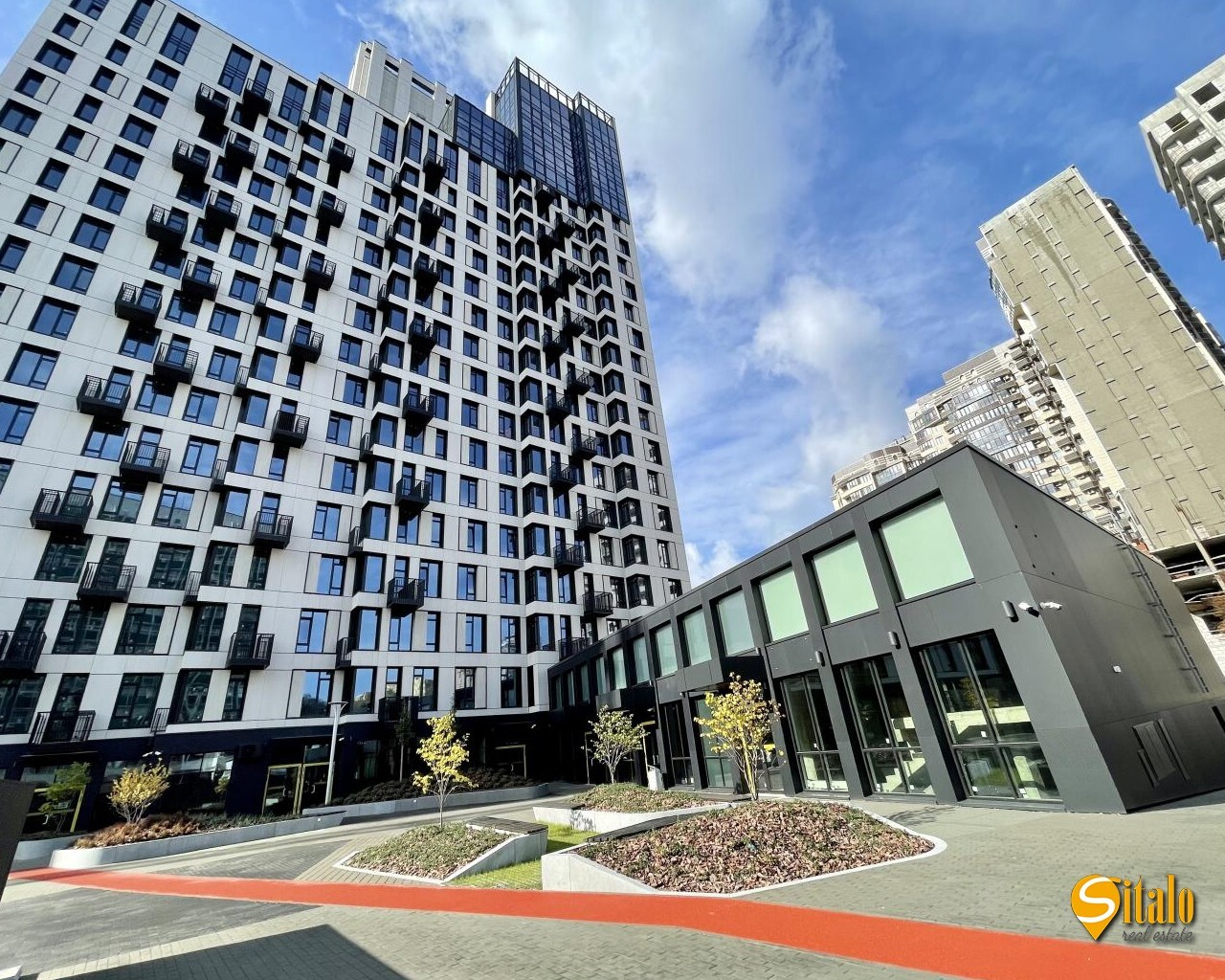 Продажа 3-комнатной квартиры 93 м², Василия Тютюнника ул.