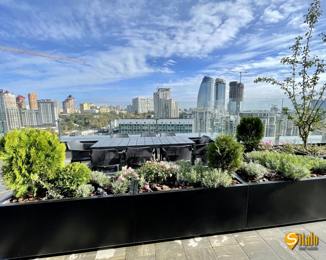 Продажа 3-комнатной квартиры 93 м², Василия Тютюнника ул.